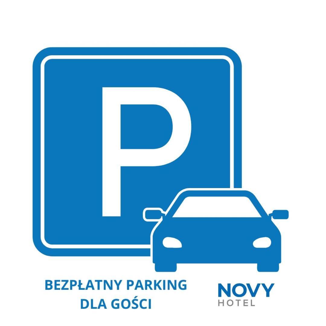Novy Hotel Жельона Гора Екстериор снимка